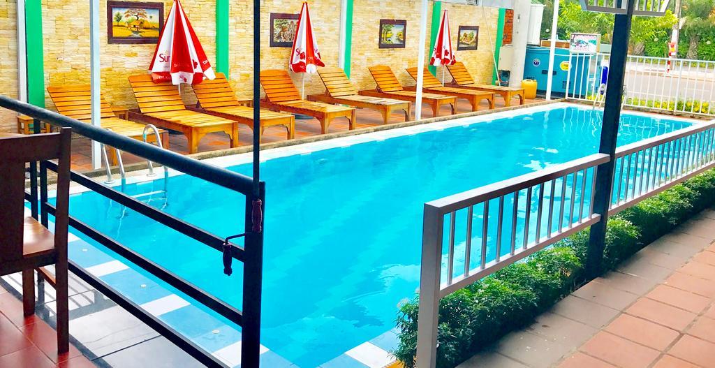 Duke Hostel Duong Dong  エクステリア 写真